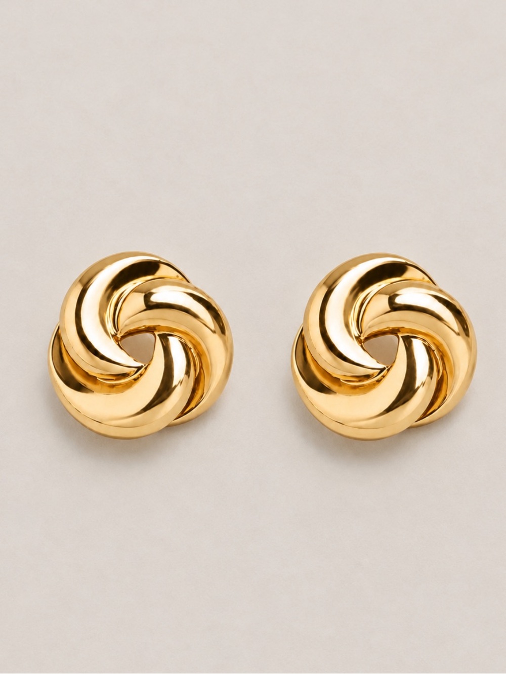 New! Gold Love Knot Post Earrings (3014) NWOT